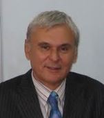 Yazar resmi Arman T. Tevfik 